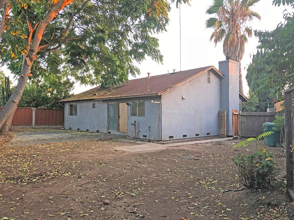 2nd image of 2351 Summer Ct