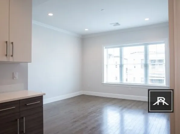 18 Harvard Ter #7, Allston, MA 02134