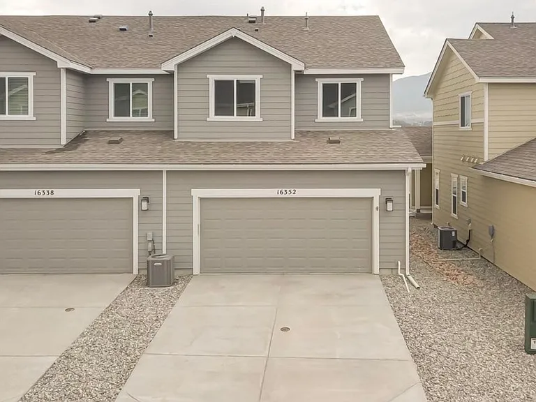 16352 Blue Yonder Vw — Photo 2