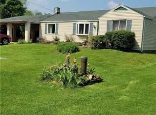 217 S West St, Borden, IN 47106