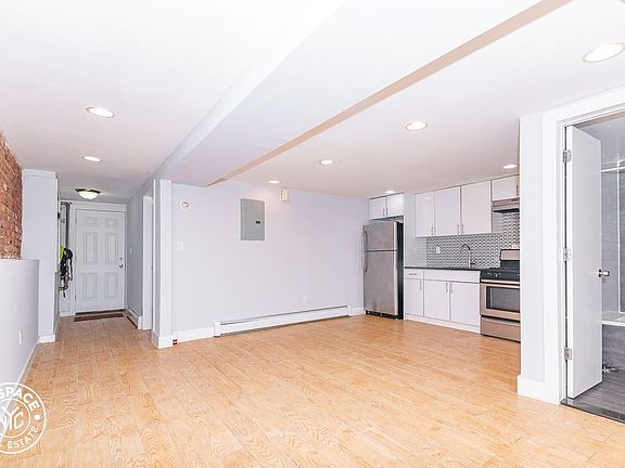 3rd image of 850 Macon St #11XX
