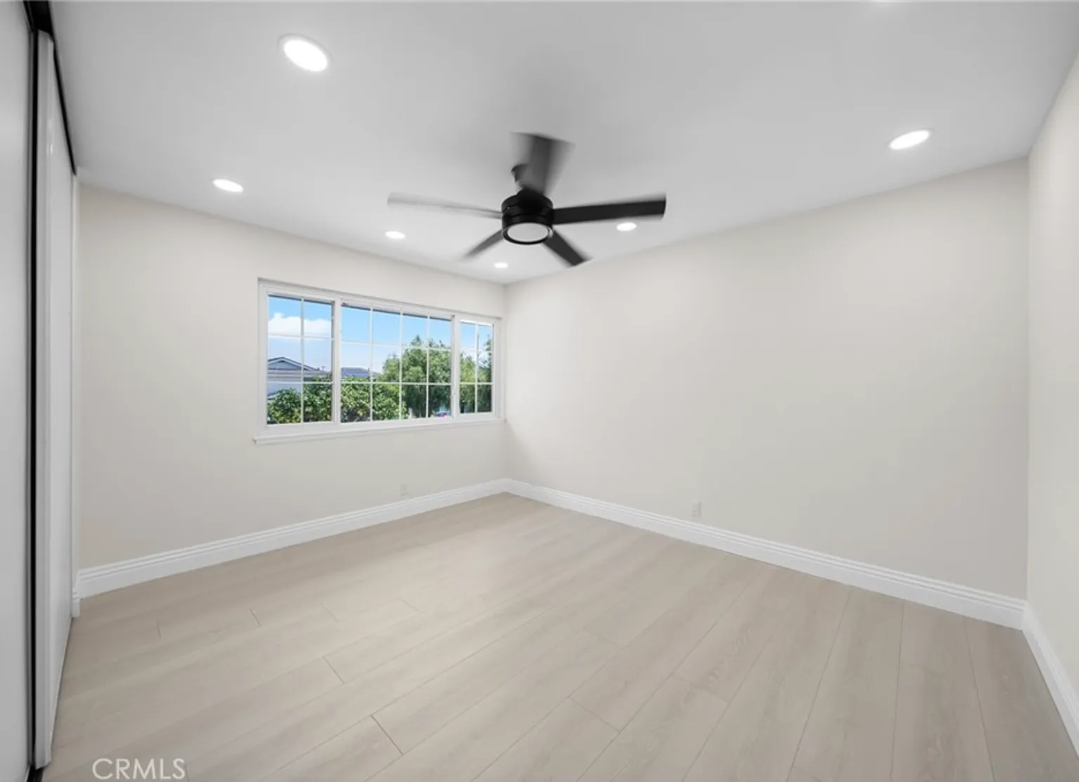 4 bed, 2441 sqft, $6,000 — Photo 4