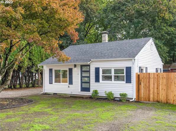 16952 SE Main St, Portland, OR 97233