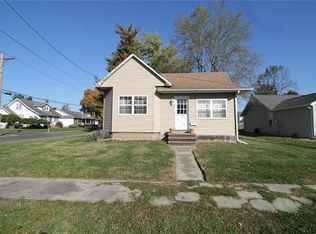 603 Montgomery St, Staunton, IL 62088