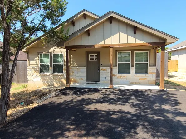 1235 Greenhill Dr, Canyon Lake, TX 78133