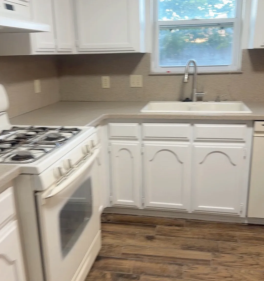 3 bed, 1210 sqft, $1,480 — Photo 1