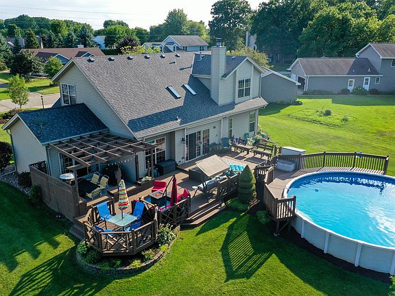 Outdoor entertainment view