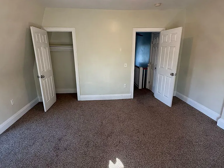 21 N Kershaw St — Photo 46