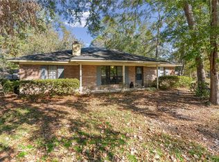 156 W Peach Ave, Kingsland, GA 31548