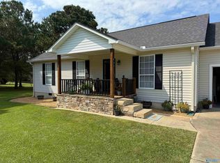 7618 Rocky Ford Rd, Hokes Bluff, AL 35903