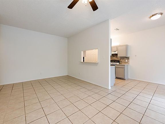 5th image of 9100 Mountain Ridge Dr APT 105