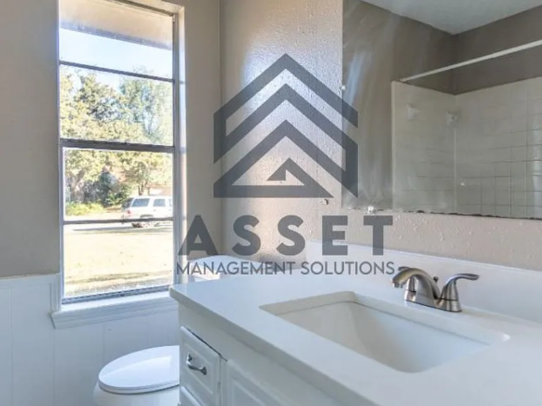 9316 NE Stardust Ln — Photo 25