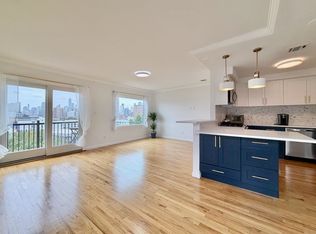 126 Ogden Ave FLOOR 3, Jersey City, NJ 07307