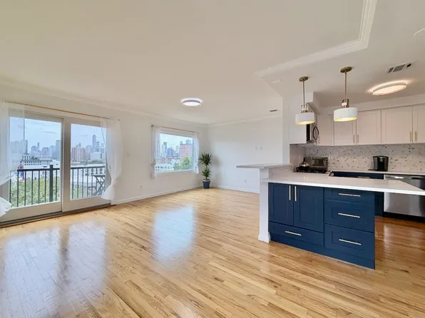 126 Ogden Avenue image 1 of 50