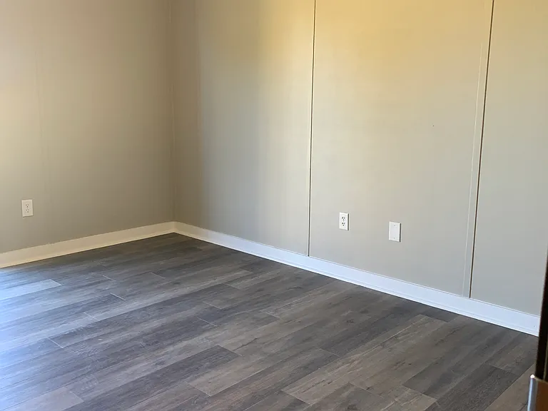 710 Dave Ln — Photo 4