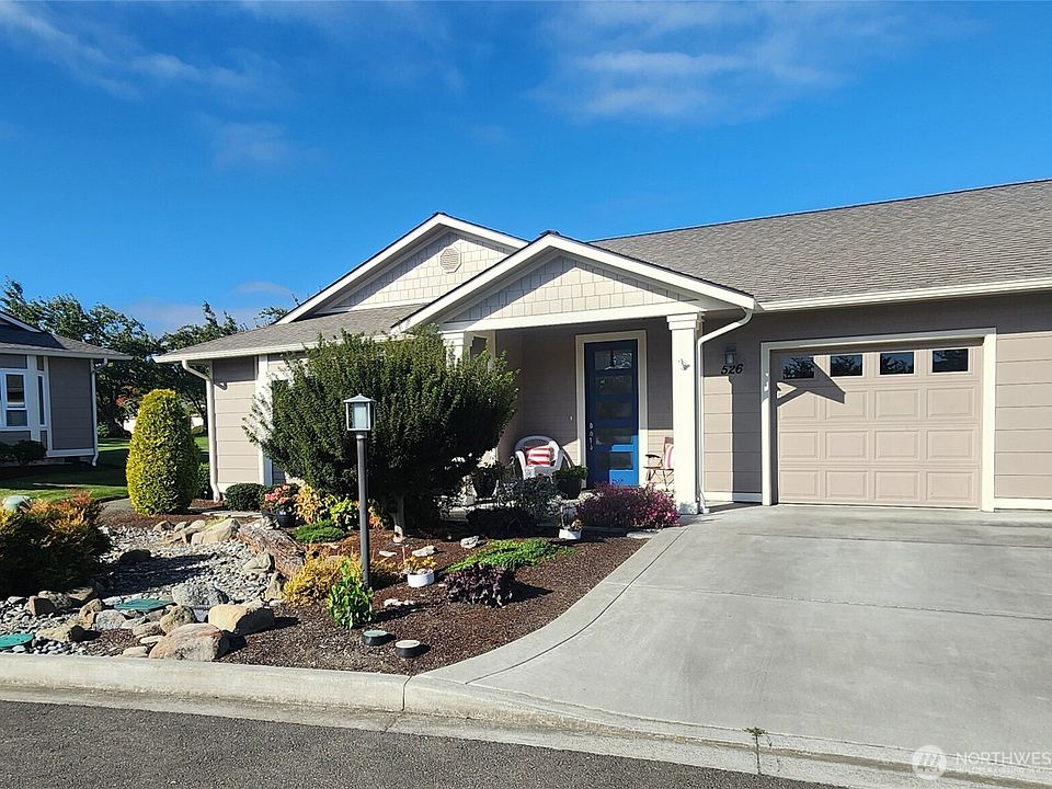 2nd image of 526 Evergreen Farm Way