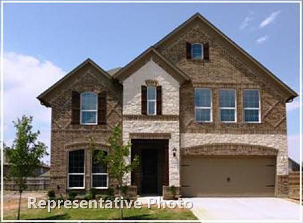 1st image of 4920 Manor Ln