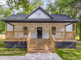 611 Charlotte Ave, Sanford, NC 27330