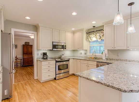 5th image of 1603 Pine Shadow Ct