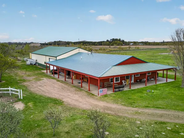 26215 Pelkey Creek Rd, Hinckley, MN 55037