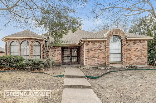 8802 Briarwood Dr Photo 1