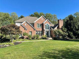 7245 Boulder Wood Dr, Broadview Heights, OH 44147