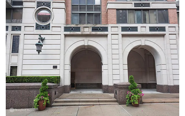 Rented by Douglas Elliman | media 7