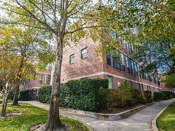 2nd image of 118 McGowen St Unit J