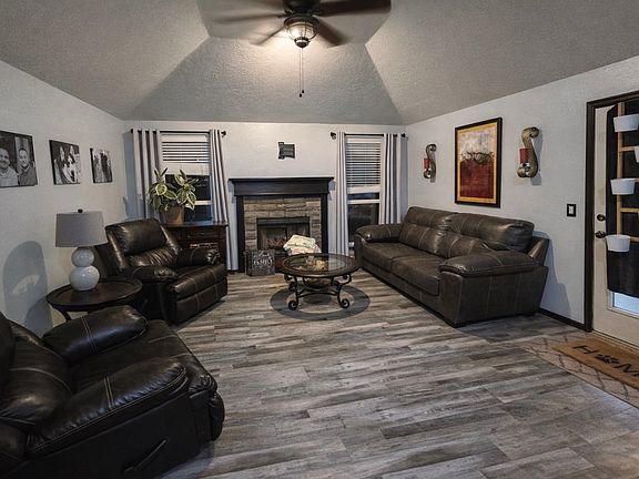 5th image of 13428 Mayberry Pl