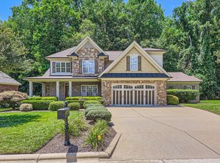 325 N Harrison Place Ln, Fuquay Varina, NC 27526