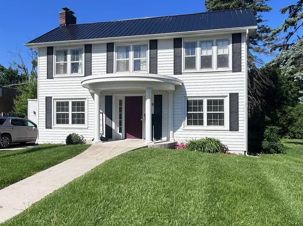 9 N Howard Ave, Croswell, MI 48422