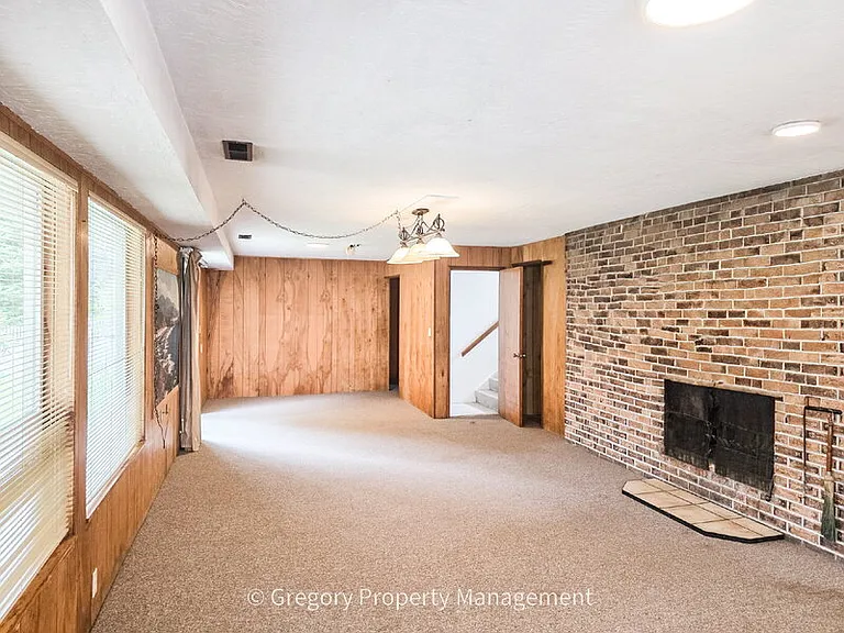 4908 Dogwood Dr — Photo 13