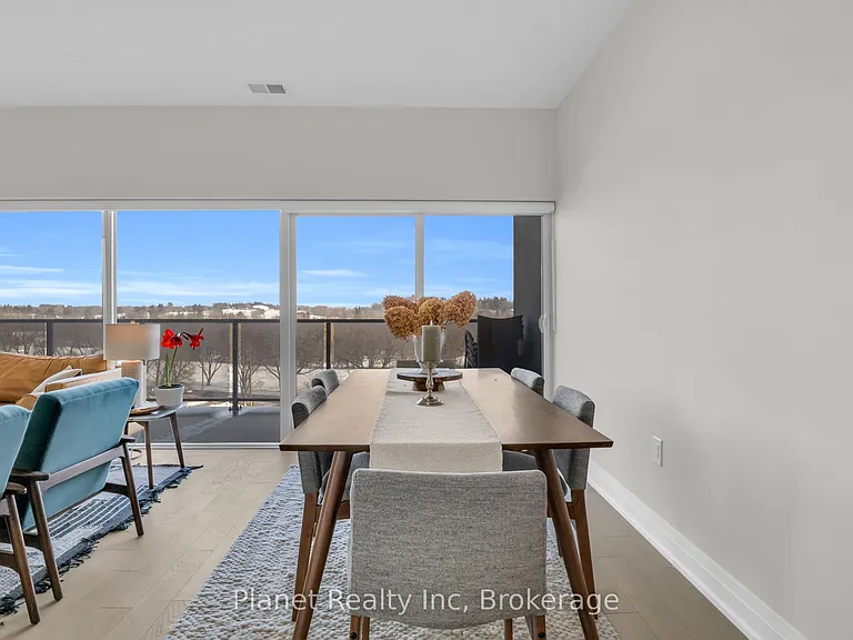 71 Wyndham St S #712 — Photo 11