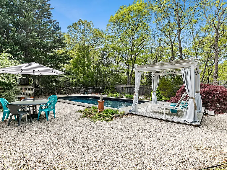 50 Hildreth Pl — Photo 2