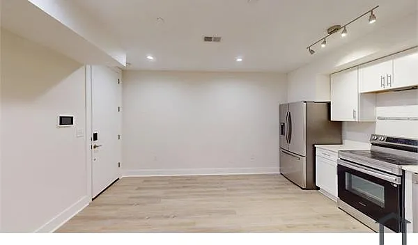 201 Kennedy St NW #1 — Photo 6