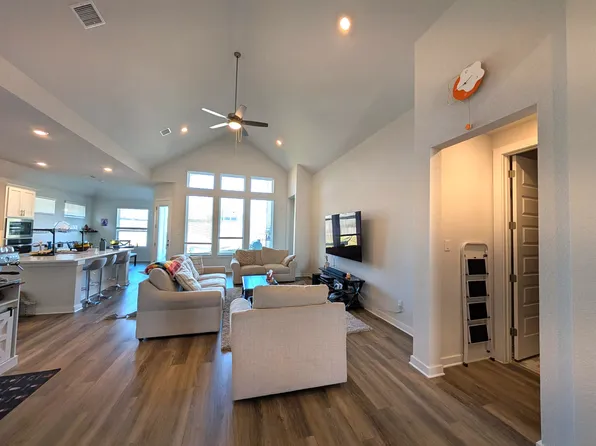 (undisclosed Address), Manor, TX 78653