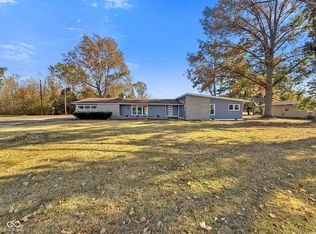 1208 Elizabeth Ln, Terre Haute, IN 47802