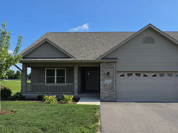 735 Yingling Dr, Dixon, IL 61021