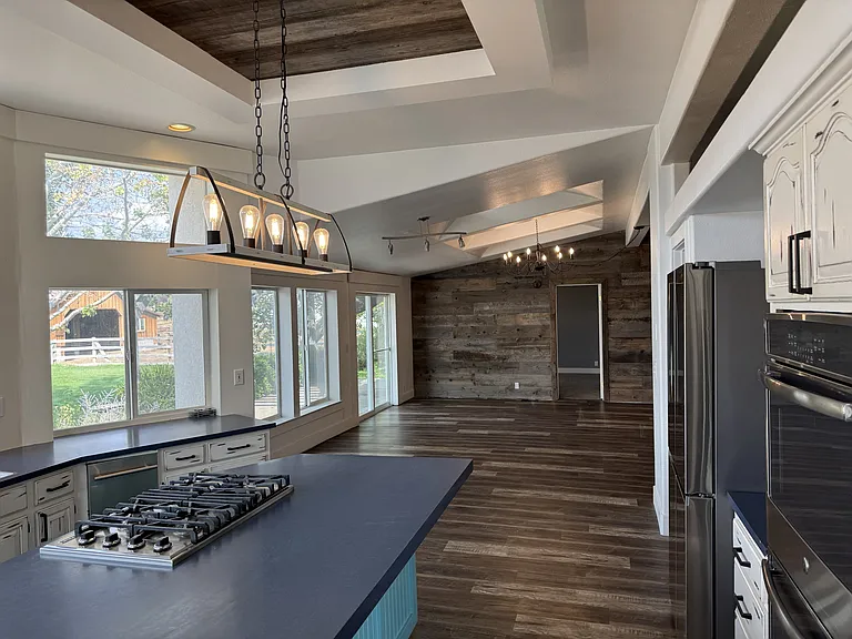 3171 E Horse Thief Dr — Photo 4