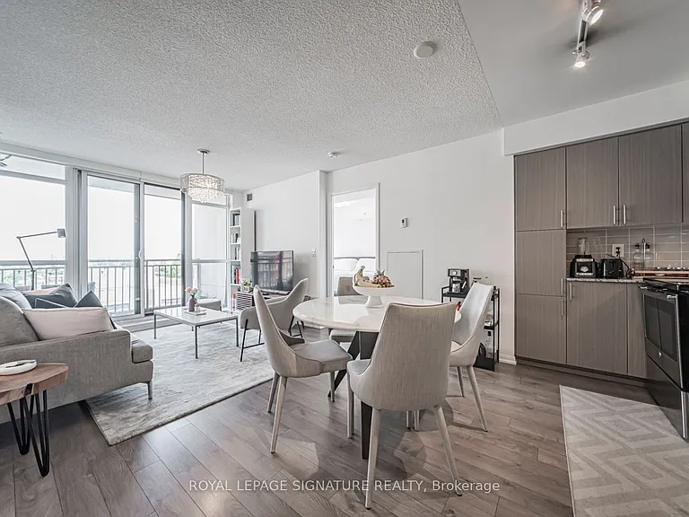 830 Lawrence Ave W #1017 — Photo 4