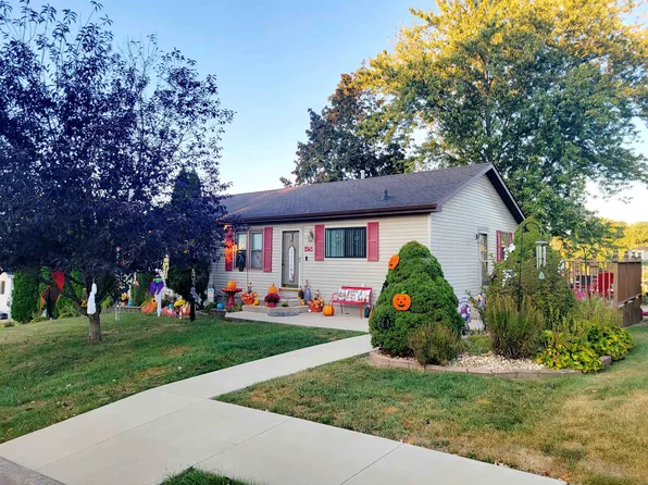 1545 Hickson Ave, Dubuque, IA 52001