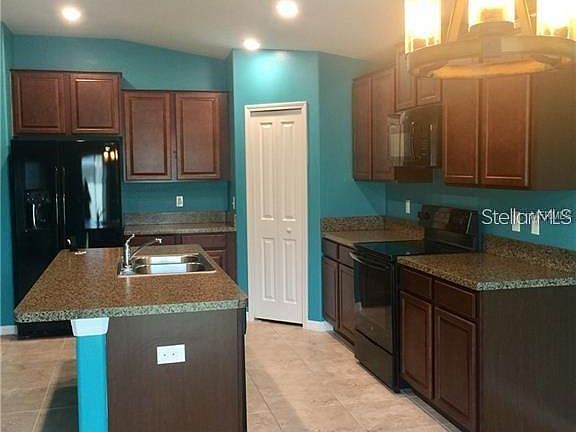 5th image of 8110 Cherry Branch Dr