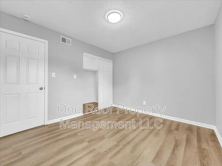 2001 Chateau Dr #A — Photo 17