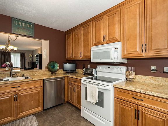 2nd image of 1604 Scarborough Dr #1604