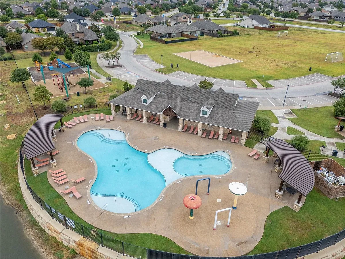 Building Photo - 1125 Silver Maple Ln