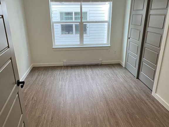 3rd image of 1641 Windrow Dr APT A2