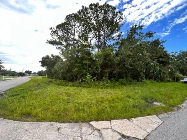 2313 SW Pamona Street, Port St Lucie, FL 34953