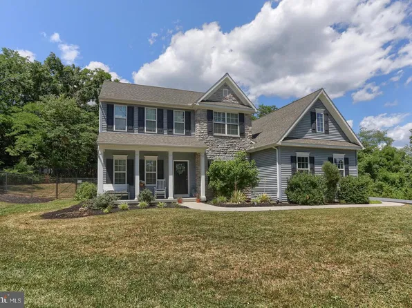 2805 Ionoff Rd, Harrisburg, PA 17110