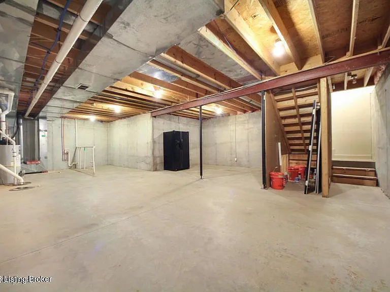 9506 Gerardia Ln — Photo 61