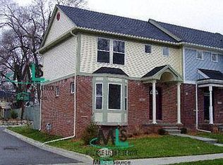 2703 N Grayson St, Ferndale, MI 48220